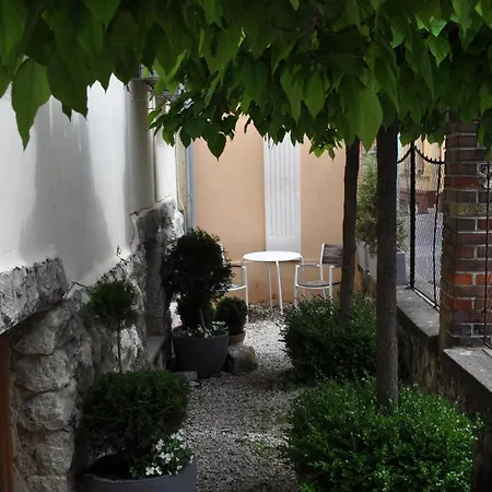 Apartamento A Három Szivarhoz