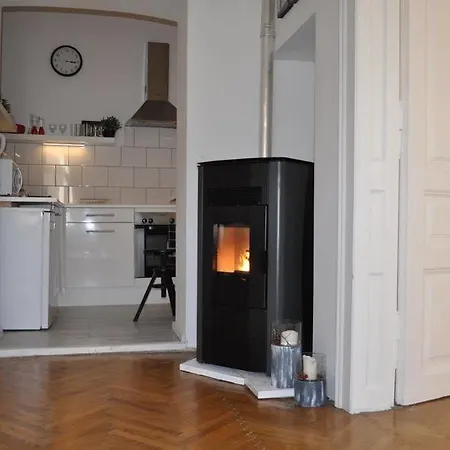 A Három Szivarhoz * Pécs